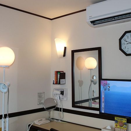 Toyoko Inn Kobe Sannomiya-Eki Higashi מראה חיצוני תמונה