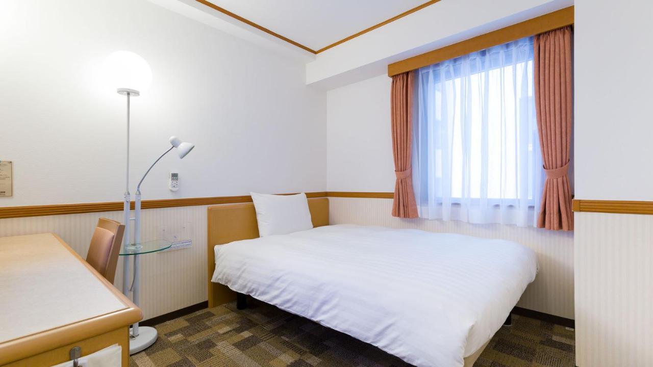 Toyoko Inn Kobe Sannomiya-Eki Higashi מראה חיצוני תמונה