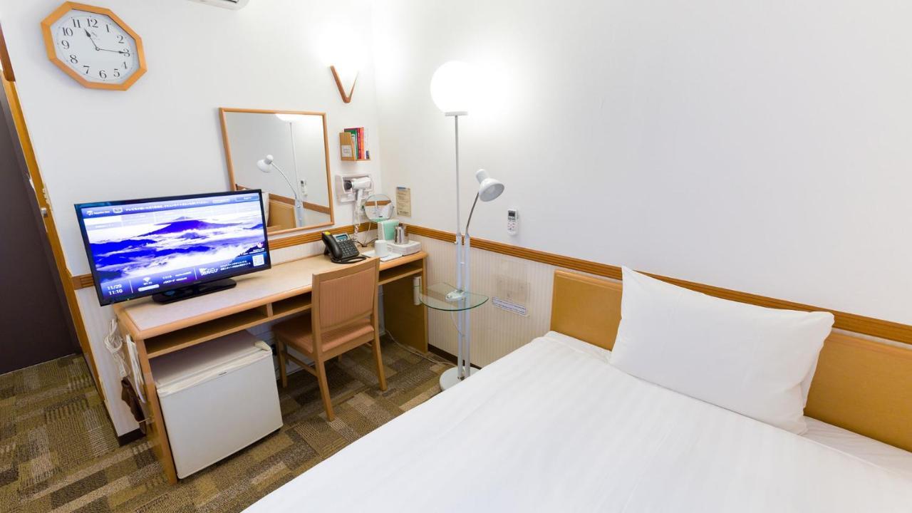 Toyoko Inn Kobe Sannomiya-Eki Higashi מראה חיצוני תמונה