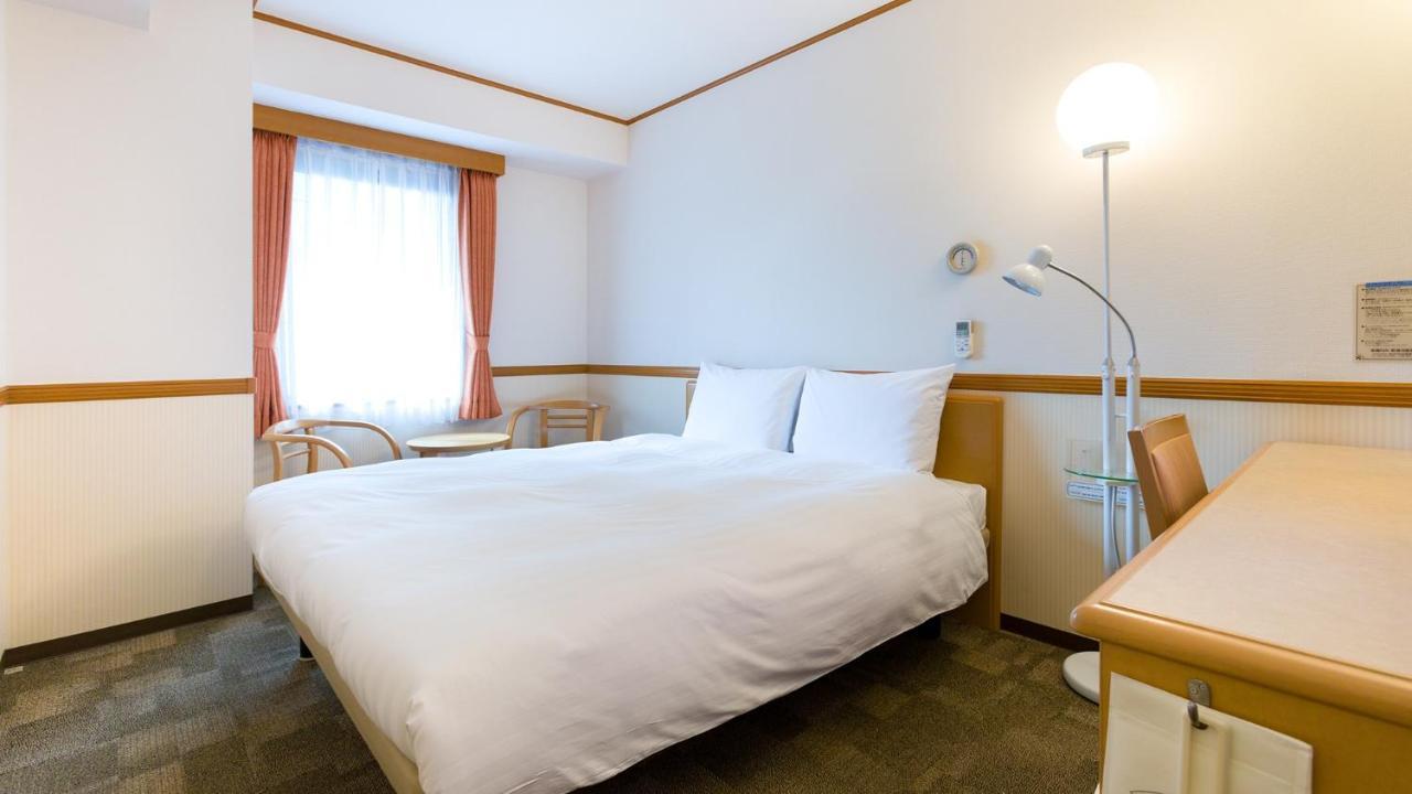 Toyoko Inn Kobe Sannomiya-Eki Higashi חדר תמונה