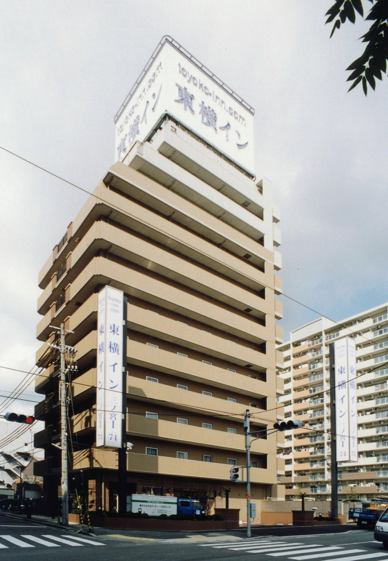 Toyoko Inn Kobe Sannomiya-Eki Higashi מראה חיצוני תמונה